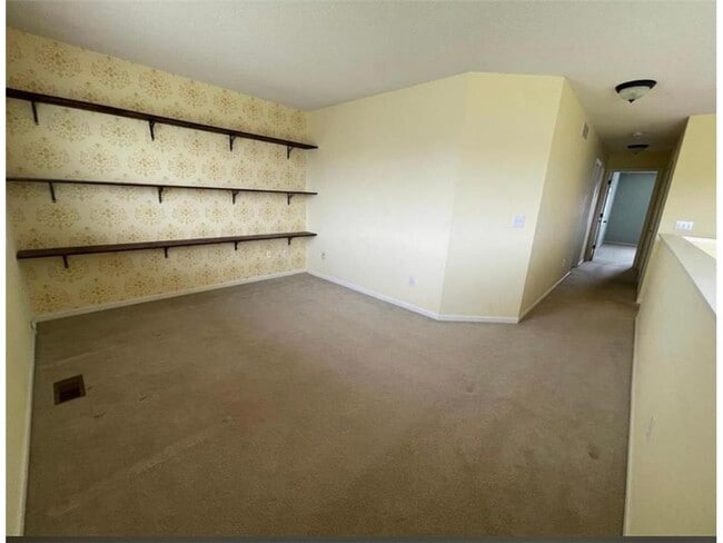 Building Photo - 10986 Isanti Ct NE