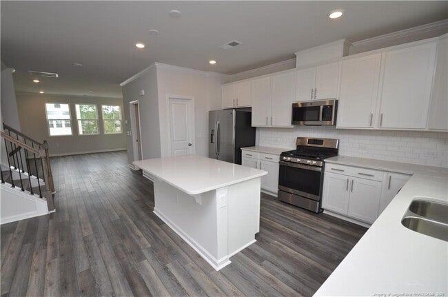 Building Photo - 1057 Shoreside Dr