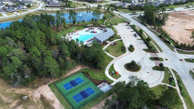 Building Photo - 16412 Big Hickory Dr