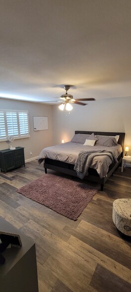 Main Bedroom - 4923 N Granite Reef Rd