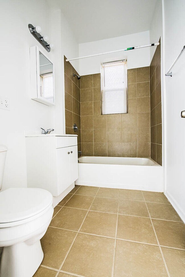 Building Photo - 3560-64 W Cermak Rd 2151-57 S Central Chicago, IL 60623