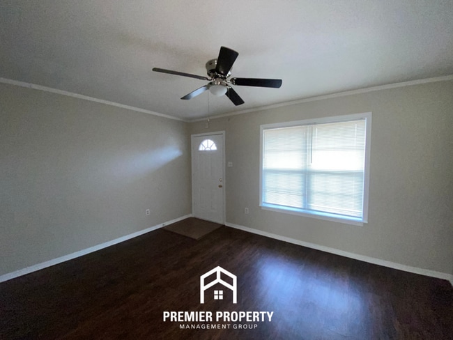 Building Photo - 4155 Windermere Rd