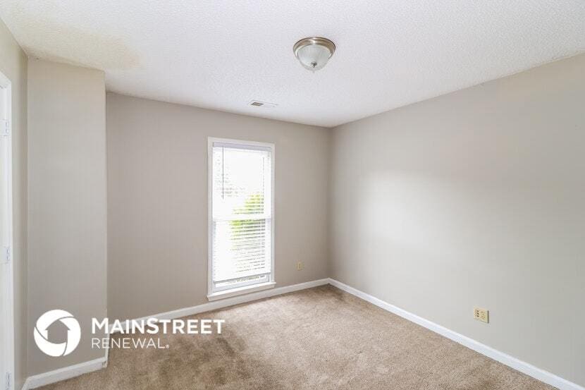 Building Photo - 9261 Sarsen Dr