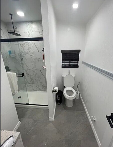 Building Photo - 880 Coral Reef Dr