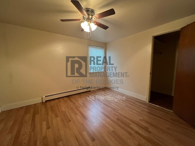 Building Photo - 1005 Robertson St