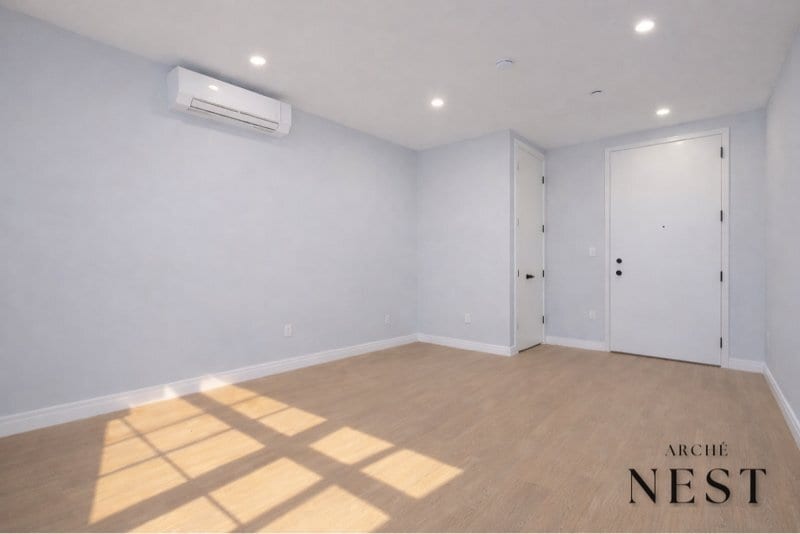 Building Photo - 3511 Farragut Rd