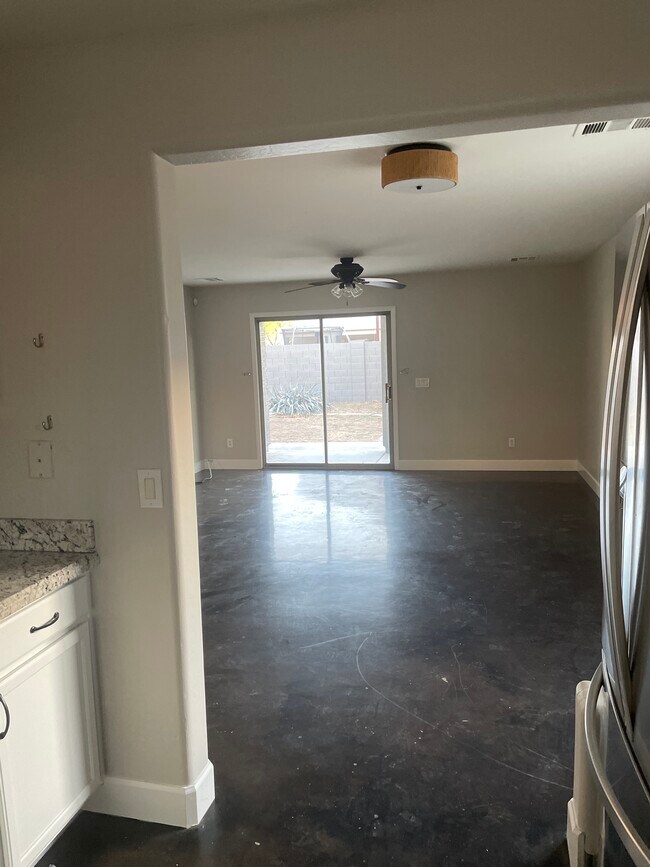 Building Photo - 4339 E Shapinsay Dr