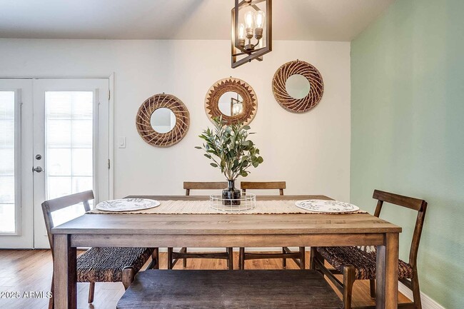 Building Photo - 7906 E Keim Dr