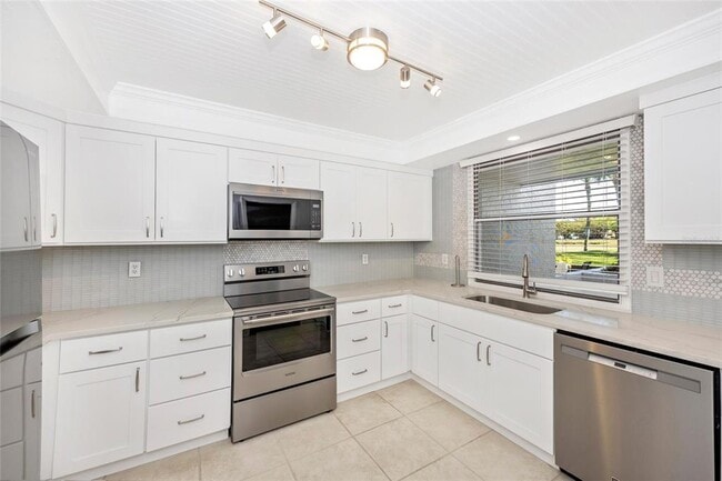 Building Photo - 5052 Marsh Field Rd