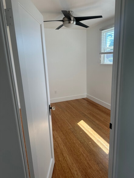 Building Photo - 3358 Dale St