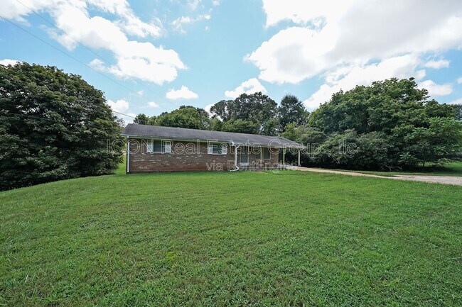 Building Photo - 251 Hog Farm Cir