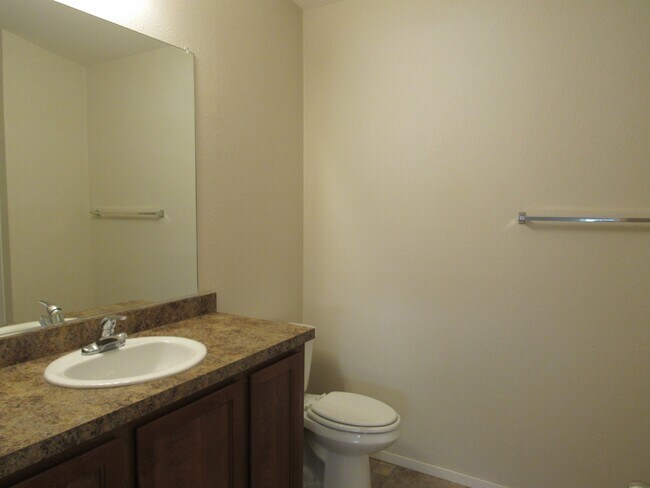 Building Photo - 14750 Cardoza Ct