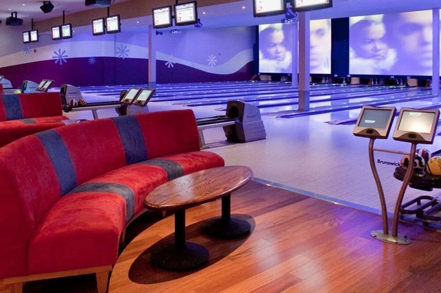 Building Photo - 19 E King St