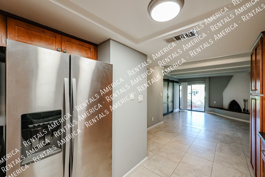 Building Photo - 3214 S El Camino Dr