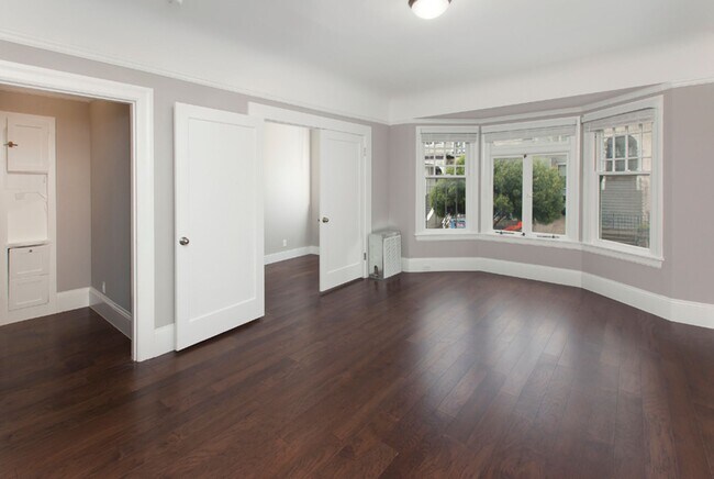 Building Photo - Lower Haight: Recently Renovated Studio w/...