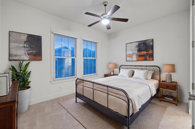 Building Photo - 2217 Seabiscuit Cv