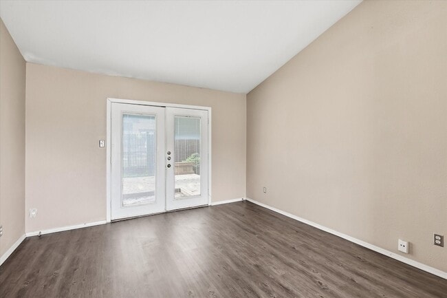 Building Photo - 6733 Dandelion Dr