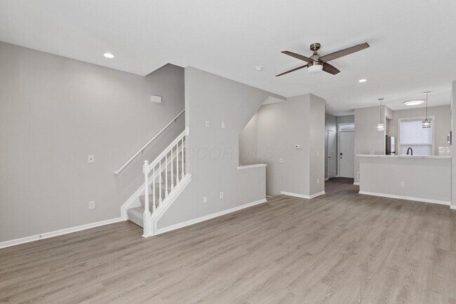 Building Photo - 801 S Front St