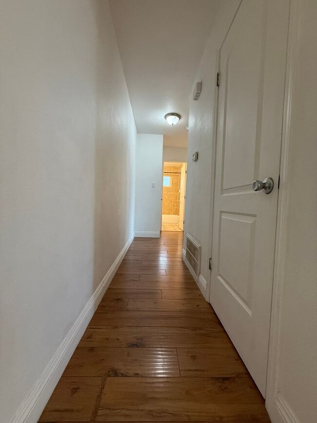 Building Photo - *1/2 Off 1st Months Rent!!! Two Bedroom Condominium for Rent in Gated Community!*