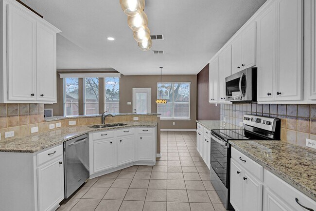 Building Photo - Meticulously Maintained McKinney Gem!