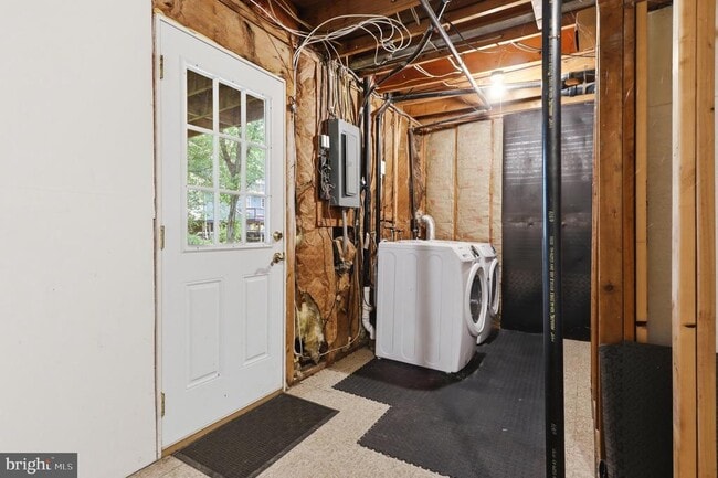 Building Photo - 8747 Arley Dr