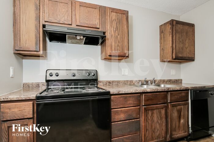 Building Photo - 9318 Kingsboro Cir