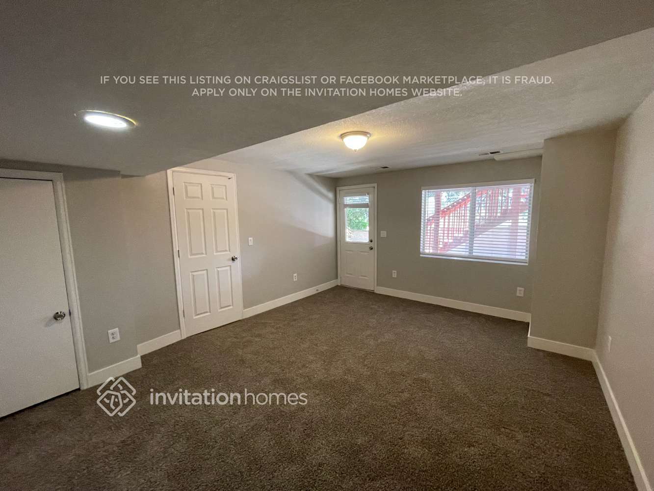 Building Photo - 4892 N Silverlace Dr