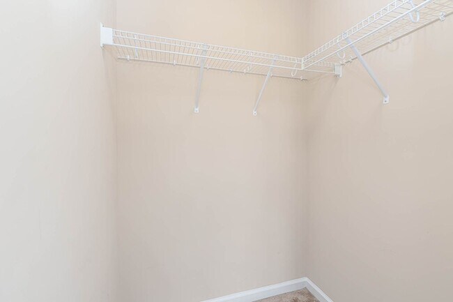 Building Photo - Beautiful 3 bedroom 2 Bath Town Home in Wi...