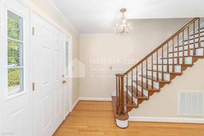 Building Photo - 4 br, 3 bath House - 207 Queensferry Rd. -