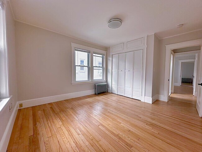 Building Photo - 2 Edward Sullivan Rd