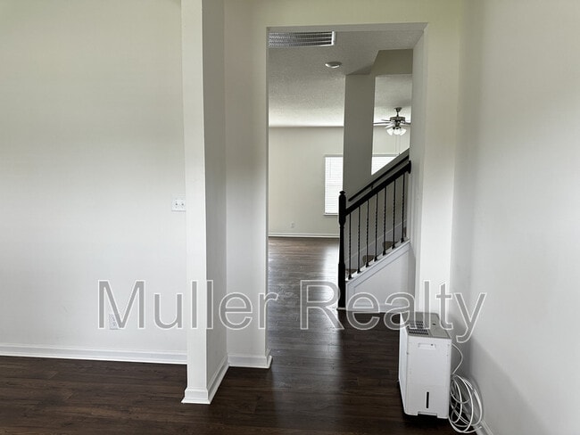 Building Photo - 6048 Bayonet Ln