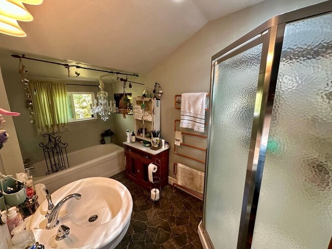 Building Photo - Completely Remodeled, Charming Victorian i...