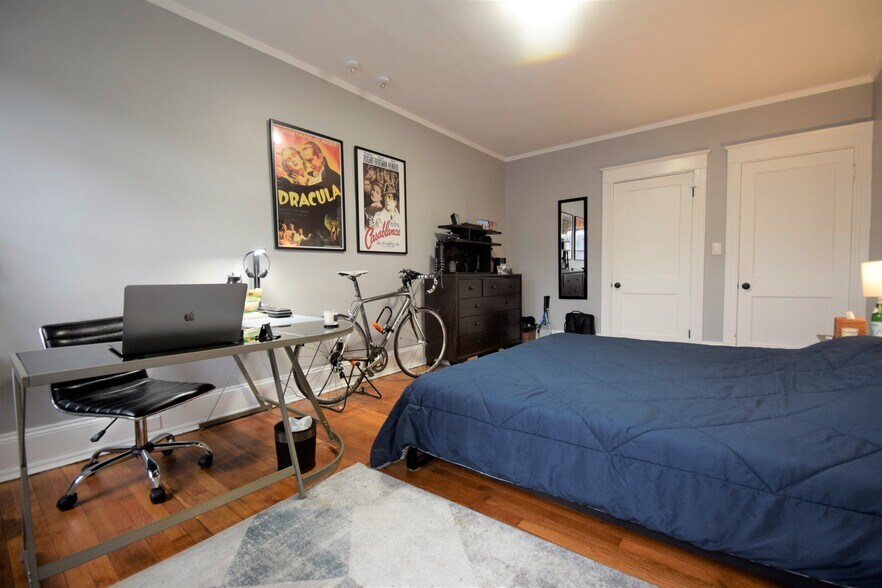 Building Photo - 235 Chestnut Hill Ave