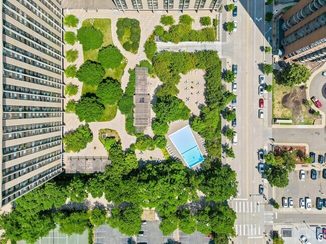 Building Photo - 19 S 1st St