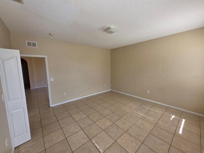 Building Photo - 810 Terranova Rd