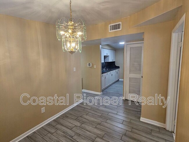 Building Photo - 4431 Atwater Dr