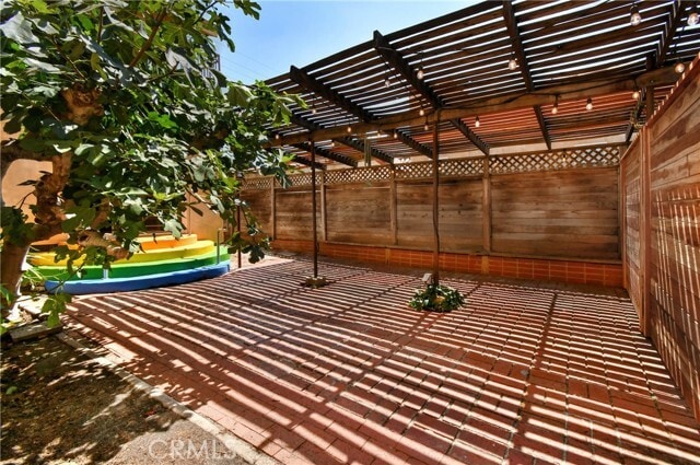 Building Photo - 9640 Farragut Dr