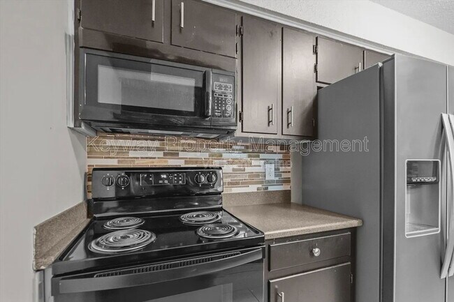 Building Photo - 2918 Arrowhead Dr