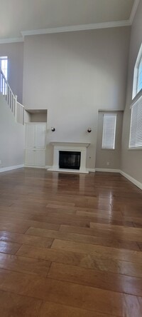 Building Photo - 65 Melrose Dr