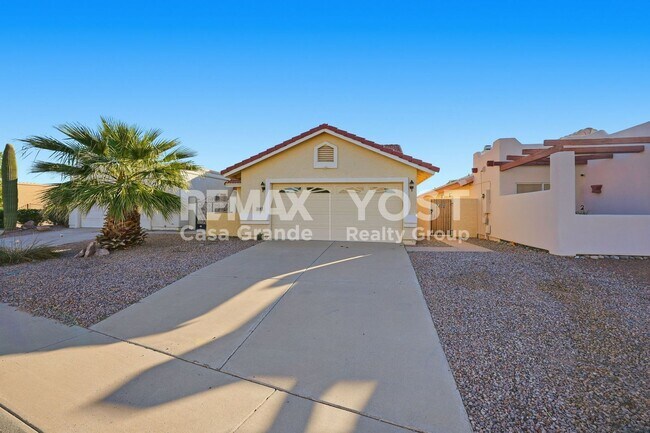 Building Photo - Life Is Better on the Lake! 1/2 off 1st Months rent!