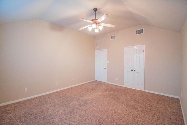 Building Photo - 312 Pheasant Ridge Dr