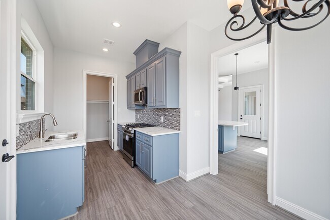 Building Photo - 12587 St Ann Ct