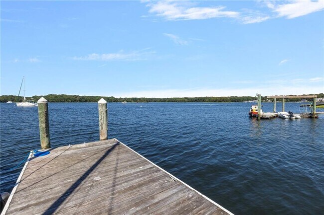 Building Photo - 14 Betty Hill Rd