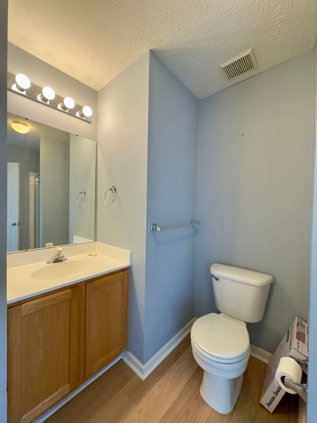 Building Photo - Charming 2 Bedroom/2 Bathroom Unit Apartment with In-Unit Laundry in Owings Mills, MD!