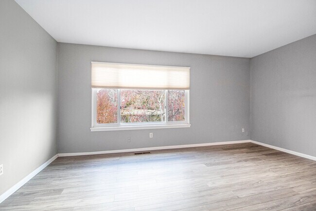 Building Photo - 614 Peninsula Ct