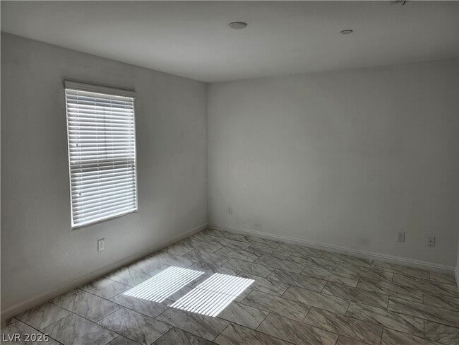 Building Photo - 4547 Pencester St