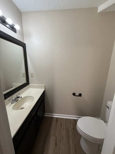 Building Photo - 8611 Leatherwood Trl