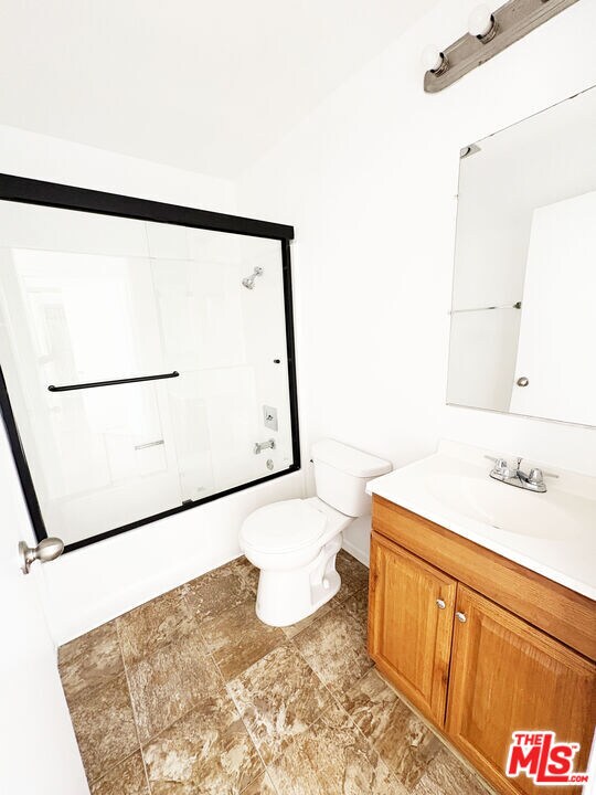 Building Photo - 5440 Carlton Way