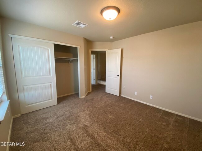 Building Photo - 408 La Puesta Dr