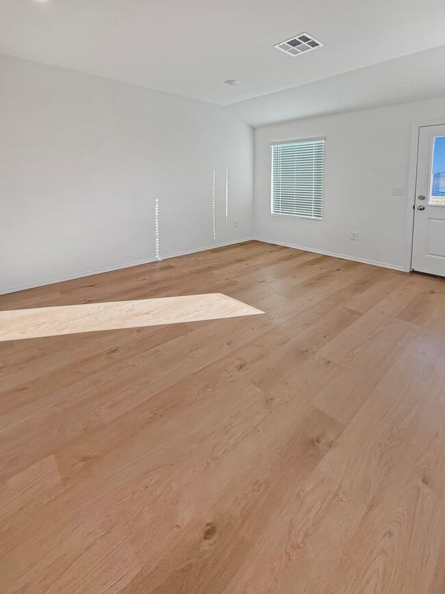 Building Photo - Brand New 4 Bedroom Home in Stillwater - Move-In ReadY